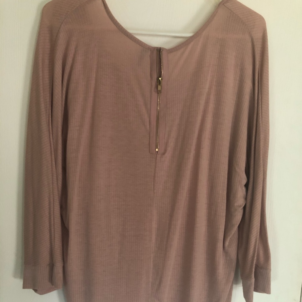 Blouse - Picture 2 of 2